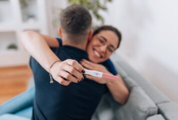 מזל טוב, את בהריון! המדריך המלא לצעדים הראשונים במערכת ההיריון בהולנד