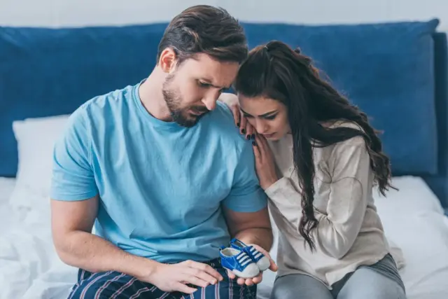 pregnancy loss couple